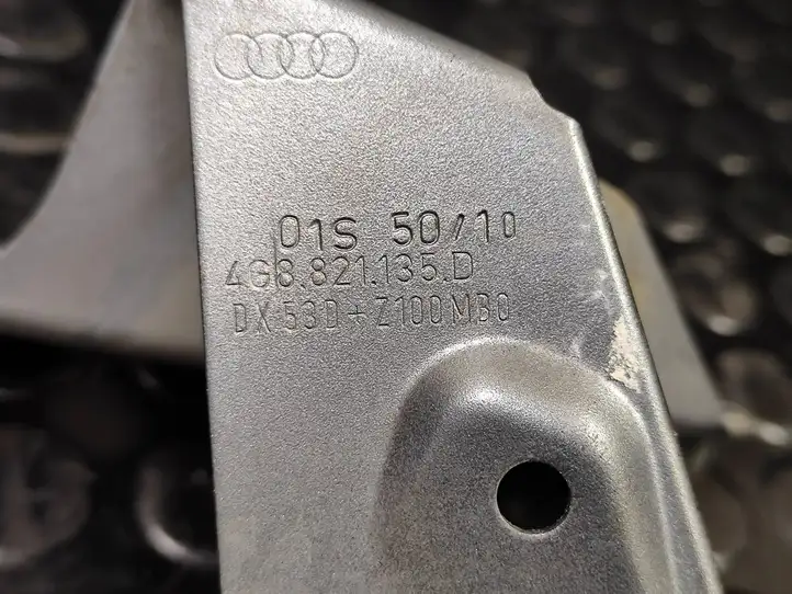Audi A7 S7 4G (2010 - 2014) 4G8821135D Крепление крыла — фото 5