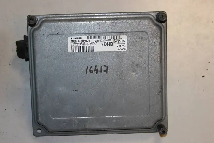 Ford Focus (2005 - 2008) 7M5112A650KB Блок управления двигателем (ECU) — фото 2