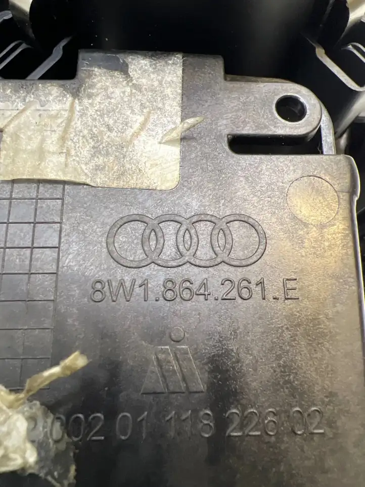 Audi A4 S4 B9 (2015 - 2019) 8W1864261E Рамка рычага КПП — фото 6