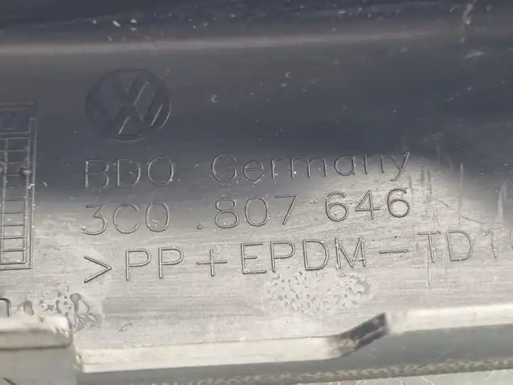 Volkswagen PASSAT B6 (2005 - 2010) 3C0807646 Молдинг переднего бампера — фото 2