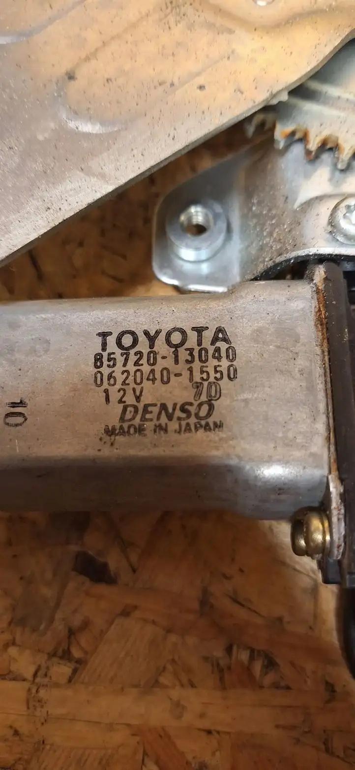 Toyota Corolla Verso E121 (2001 - 2004) 8572013040 Стеклоподъемник задней двери — фото 5