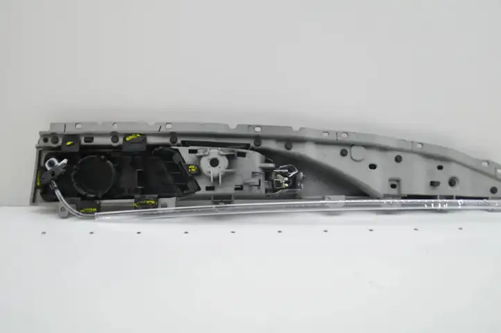 (2012 - 2020) DP53F266B35 Накладка стекла задней двери — фото 3