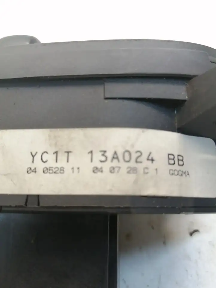 Ford Transit (2000 - 2006) YC1T13A024BB Блок управления светом — фото 2