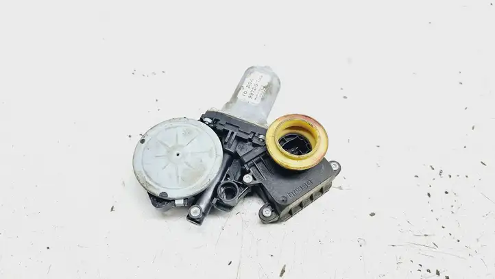 Toyota Corolla Verso AR10 (2004 - 2009) 698400F020 Стеклоподъемник задней двери — фото 2