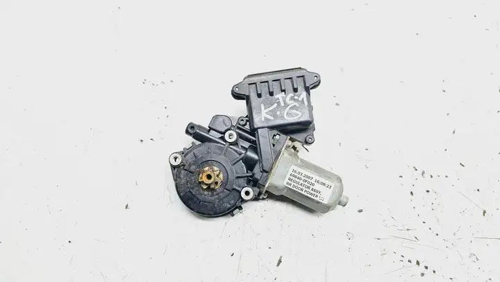 Toyota Corolla Verso AR10 (2004 - 2009) 698400F020 Стеклоподъемник задней двери — фото 5