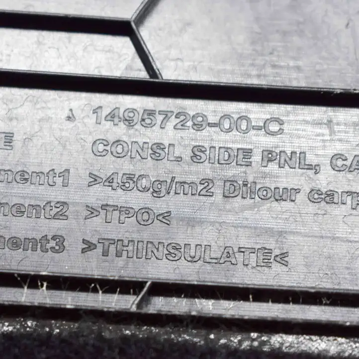 Tesla Model 3 (2017 - 2023) 149572900C Другая деталь консоли (туннеля) — фото 6