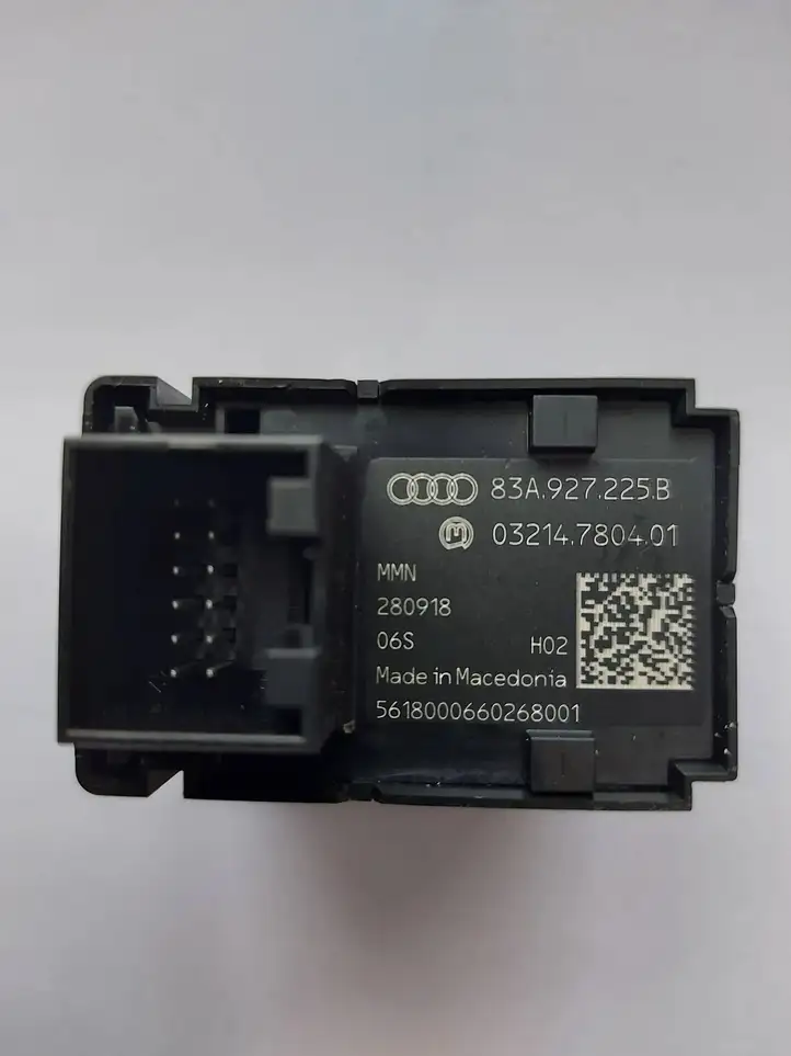 Audi A1 (2019 - ) 83A927225B Кнопка ручного тормоза — фото 4