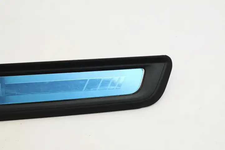 BMW M3 G80 (2020 - ) 8075021 Накладка порога — фото 6