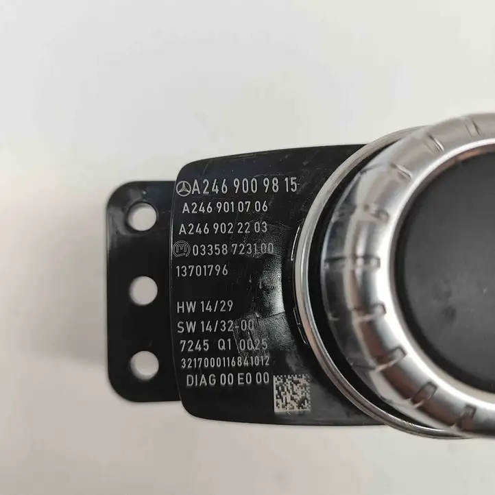 Mercedes-Benz CLA C117,X117,W117 (2013 - 2019) A2469009815 Контроллер мультимедийной системы — фото 8