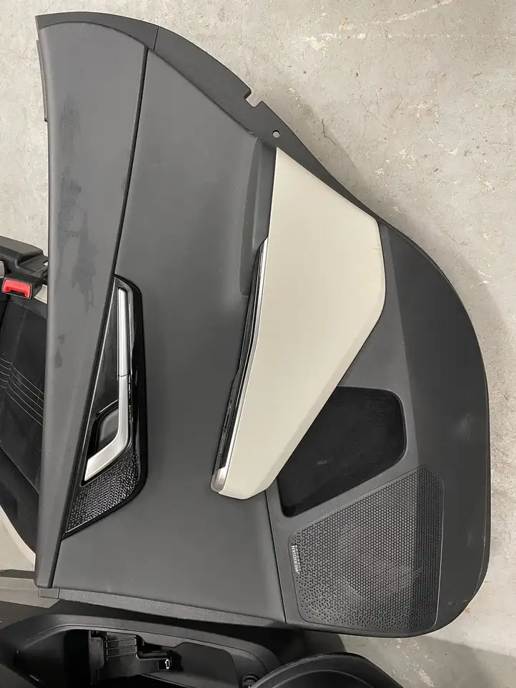 Kia EV6 (2021 - ) Комплект салона — фото 24