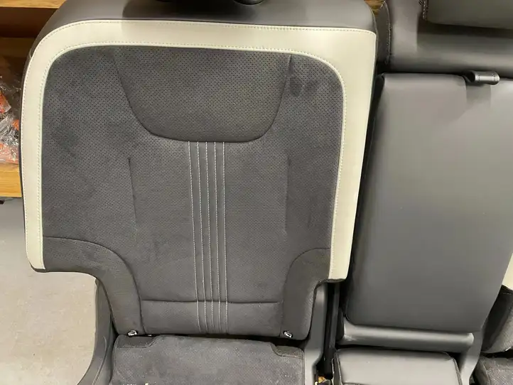 Kia EV6 (2021 - ) Комплект салона — фото 33
