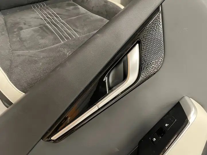 Kia EV6 (2021 - ) Комплект салона — фото 43