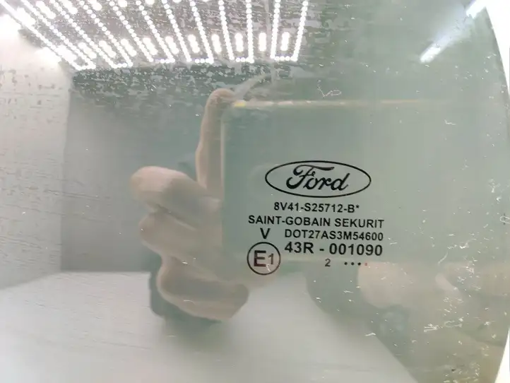 Ford Kuga I (2008 - 2012) 43R001090 Стекло задней двери — фото 2