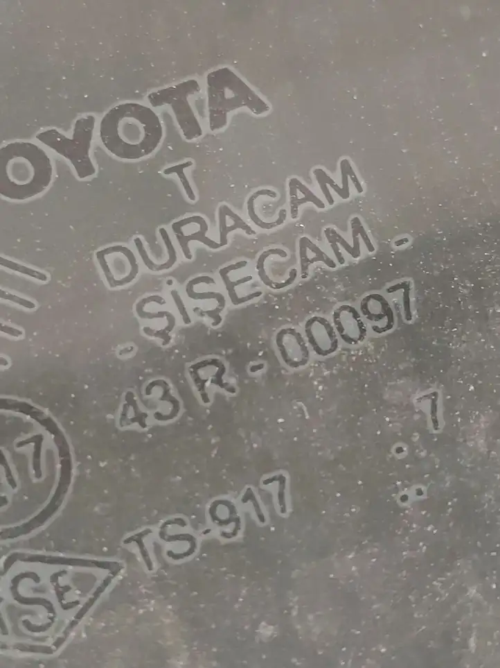Toyota Corolla Verso AR10 (2004 - 2009) Стекло задней двери — фото 3