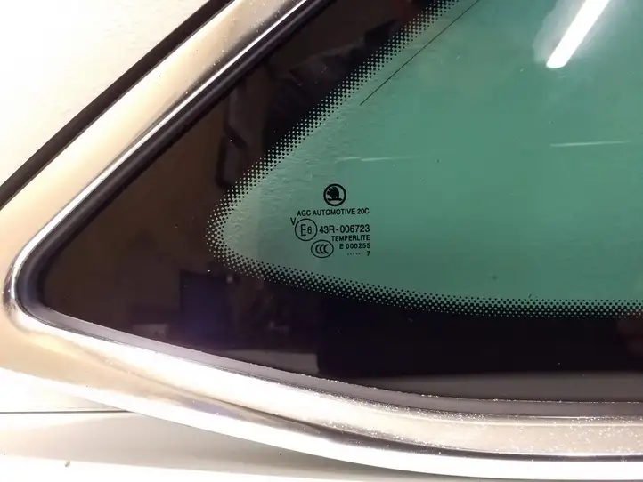 Skoda Superb B8 (3V) (2015 - 2023) 3V9845298L Заднее боковое стекло — фото 7