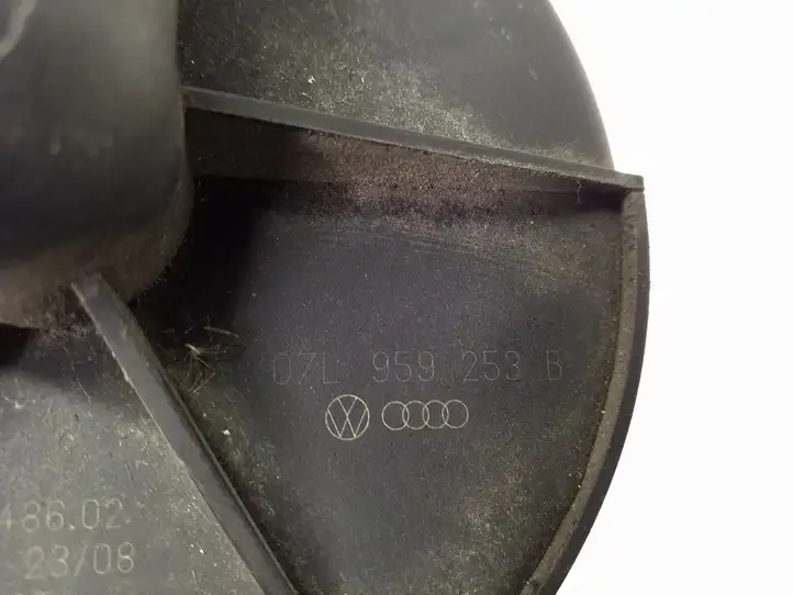Audi A8 S8 D3 4E (2007 - 2010) 07L959253B Насос вторичного воздуха — фото 6
