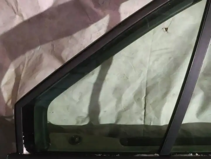 Renault Scenic II - Grand scenic II (2003 - 2006) Форточка двери — фото 3