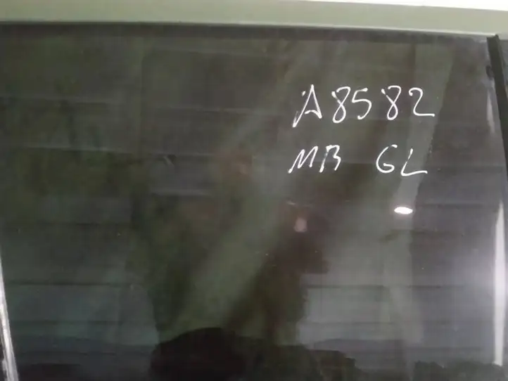 Mercedes-Benz GL X164 (2006 - 2012) Стекло задней двери — фото 3