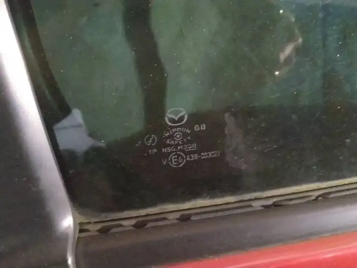 Mazda 5 (2005 - 2010) Форточка двери — фото 4
