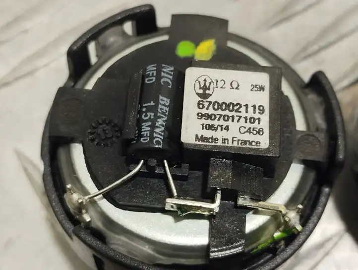 Maserati Quattroporte (2012 - 2016)  670002119 Громкоговоритель (громкоговорители) высокой частоты в передних дверях