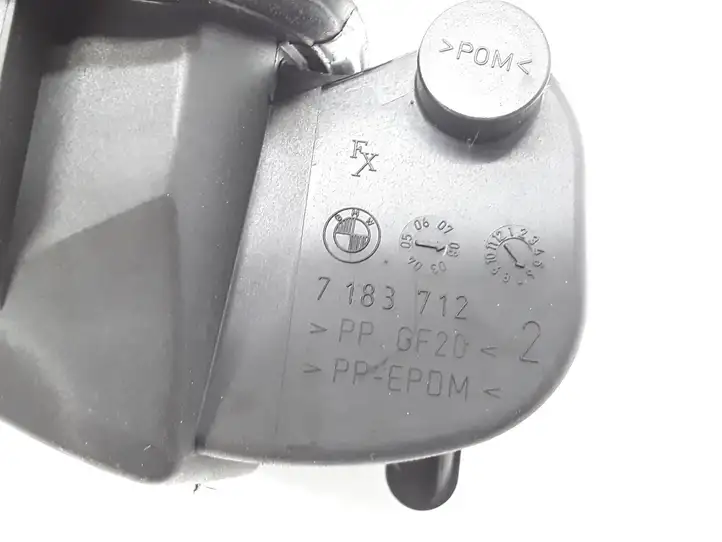 BMW 5 E60 E61 (2004 - 2010) 7183712 Крышка топливного бака — фото 6