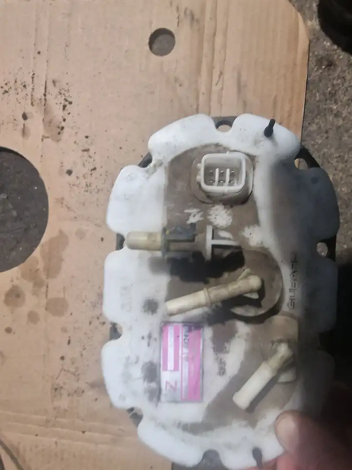 Subaru Outback (2009 - 2014) Топливный насос (в баке) — фото 3