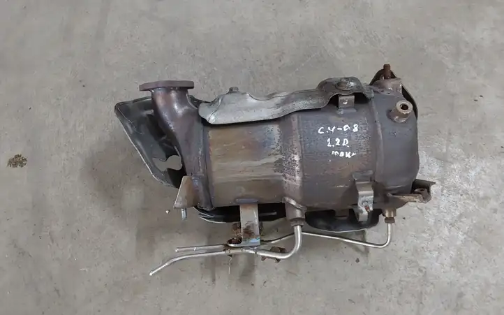 Toyota Corolla Verso AR10 (2004 - 2009) Катализатор / DPF / FAP — фото 1