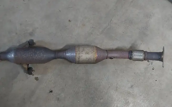 Toyota Corolla Verso AR10 (2004 - 2009) Катализатор / DPF / FAP — фото 2