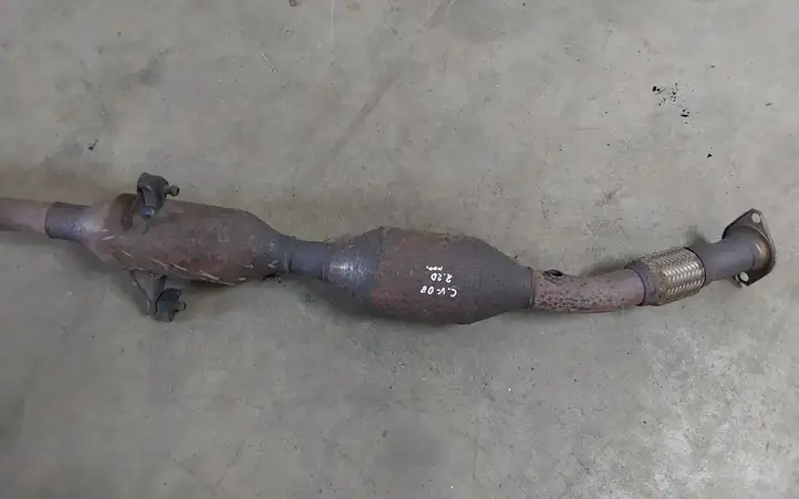 Toyota Corolla Verso AR10 (2004 - 2009) Катализатор / DPF / FAP — фото 3