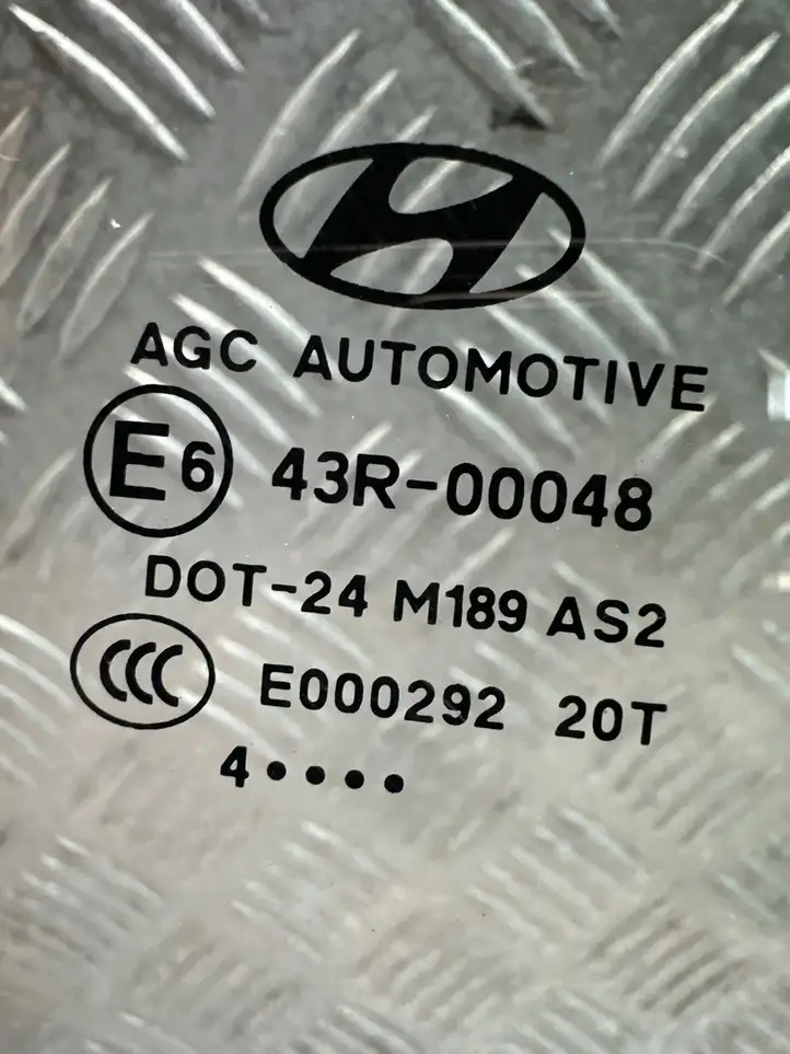 Hyundai ix35 (2013 - 2019) 43R00048 Стекло передней двери — фото 2