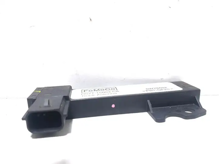 Ford Galaxy (2015 - )   Усилитель антенны