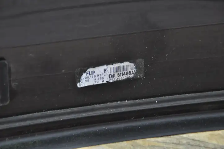 Chrysler Town & Country V (2010 - 2016) 05109652AF Заднее боковое стекло — фото 5