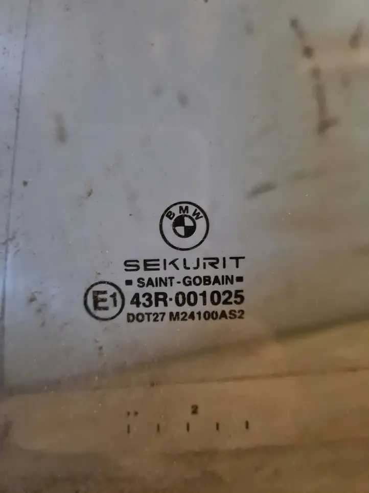 BMW 3 E46 (1998 - 2005) 43R001025 Стекло задней двери — фото 2