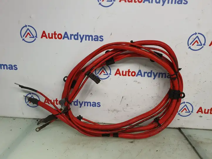 BMW 1 E81 E87 (2004 - 2011) 9205479 Плюсовой провод аккумулятора — фото 2