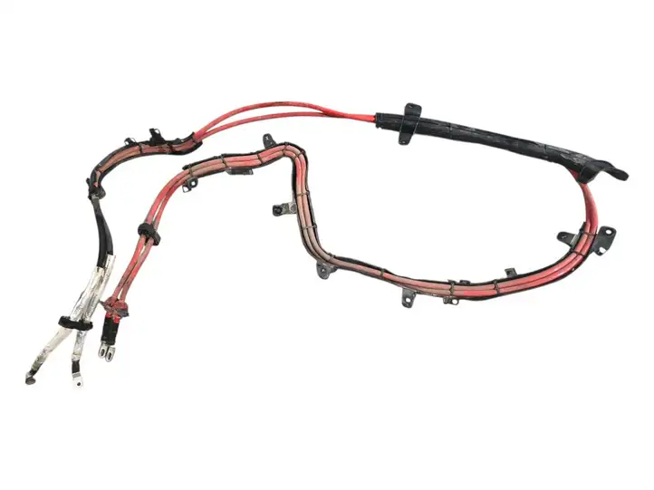 BMW 4 G22 G23 G24 G26 (2020 - ) Плюсовой провод аккумулятора — фото 6