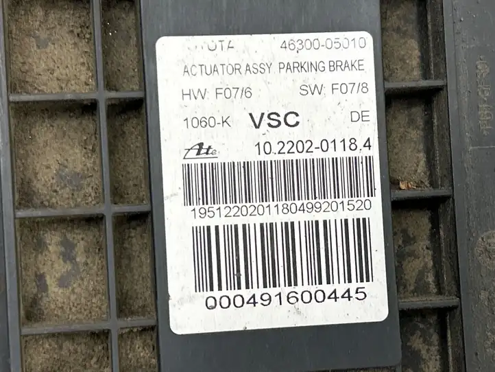 Toyota Avensis T270 (2009 - 2012) 4630005010 Блок управления стояночным тормозом — фото 9