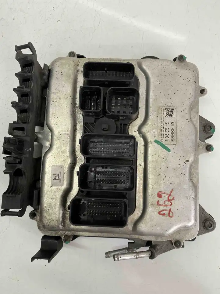 BMW 5 F10 F11 (2009 - 2016) 7640373 Блок управления двигателем (ECU) — фото 6