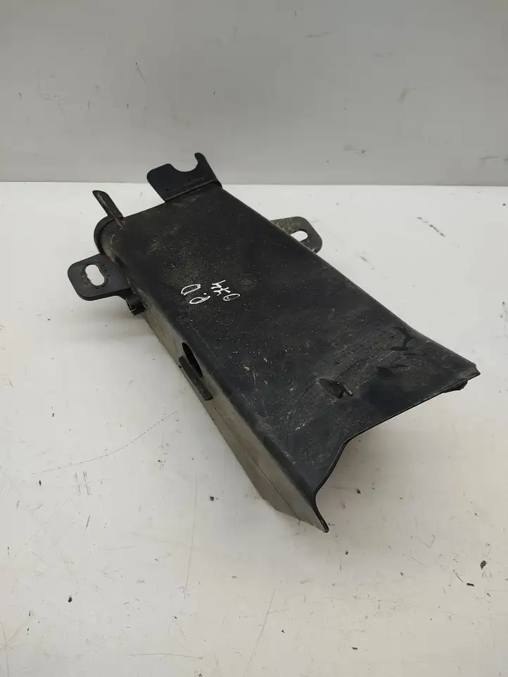 BMW 5 F10 F11 (2009 - 2016) Воздуховод охлаждения тормозов — фото 4