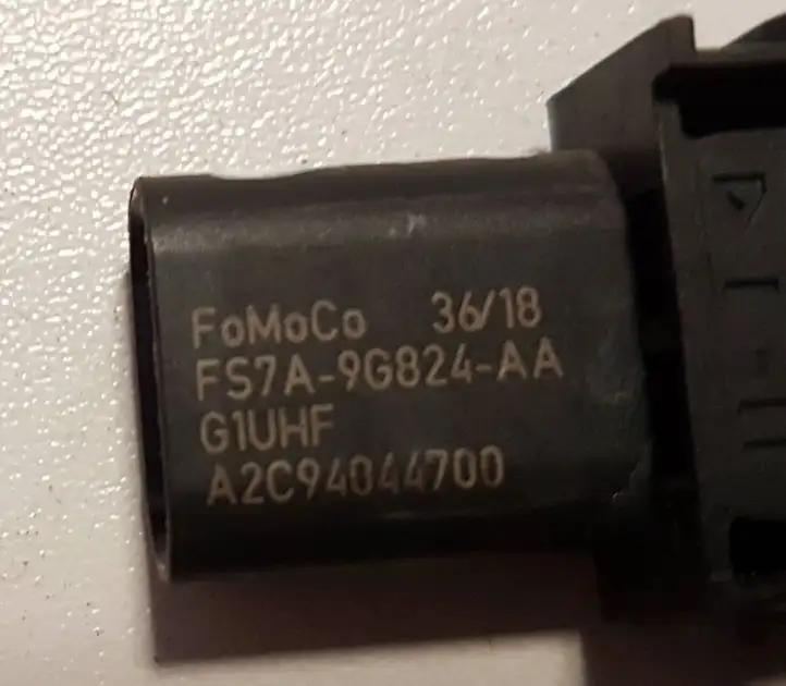 Ford Focus (2015 - 2019) FS7A9G824AA Датчик давления выхлопных газов — фото 2