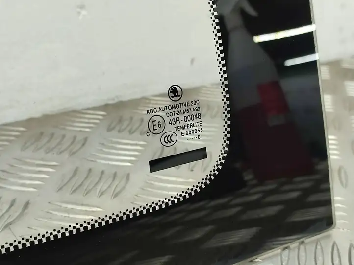 Skoda Roomster (5J) (2010 - 2015) Заднее боковое стекло — фото 4