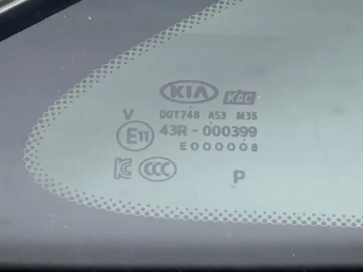 Kia Sorento (2014 - 2017) 87820C5100 Заднее боковое стекло — фото 3