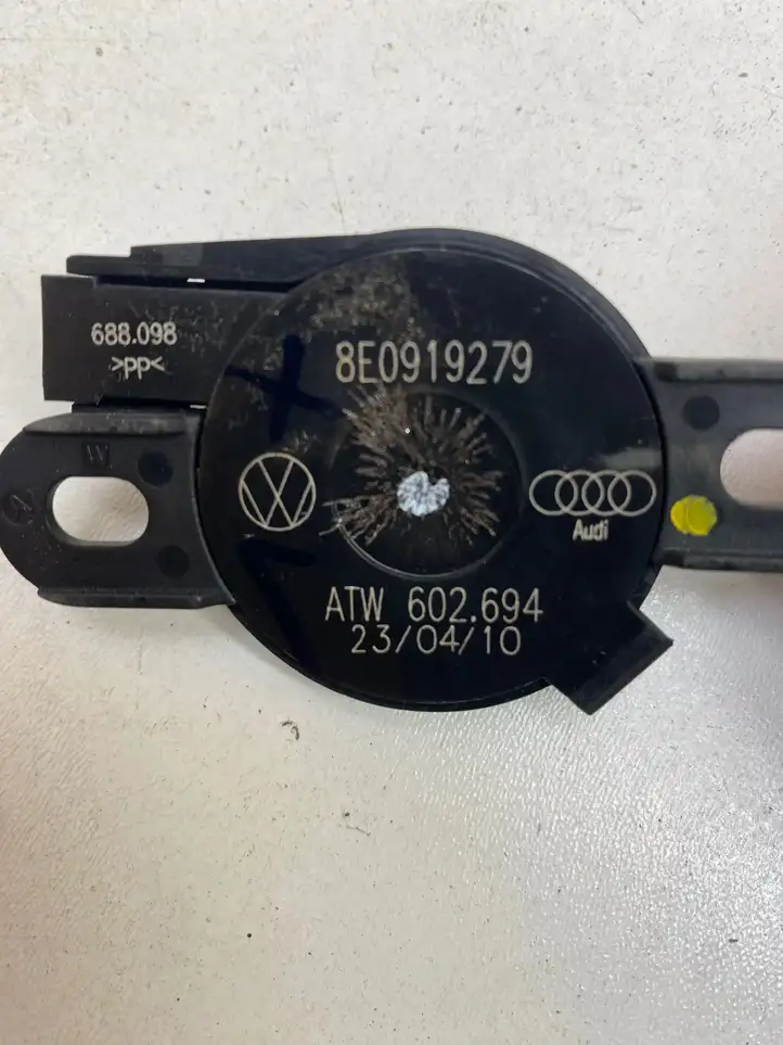 Audi A4 S4 B8 8K (2011 - 2015) 8E0919279 Динамик парктроника (PDC) — фото 3