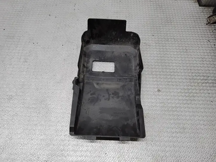 Volvo V50 (2004 - 2008) 30667276 Крышка ящика аккумулятора — фото 3