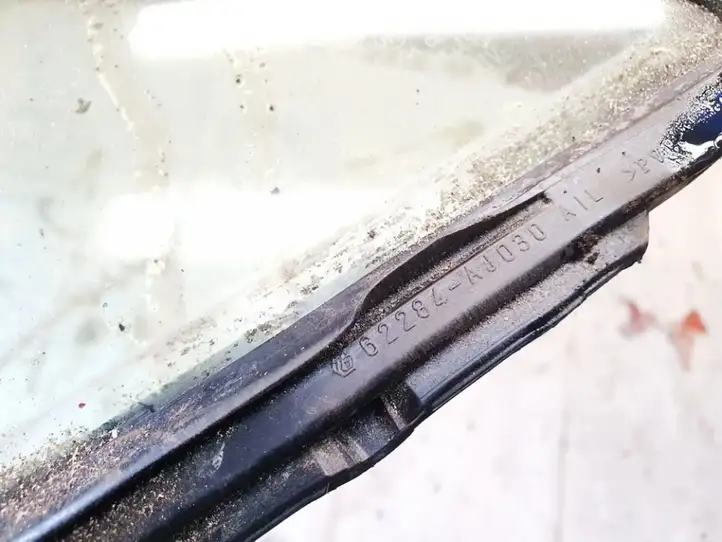 Subaru Legacy (2009 - 2013) 62284aj30 Форточка двери — фото 2