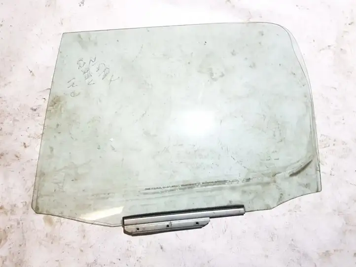 Toyota Yaris Verso (1999 - 2005) Стекло задней двери — фото 1