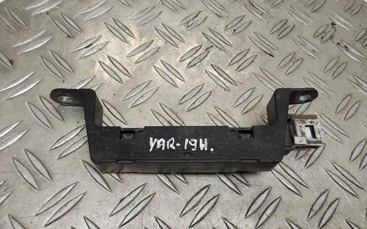 Toyota Yaris (2019 - ) 8999730070 Антенна системы Keyless — фото 2