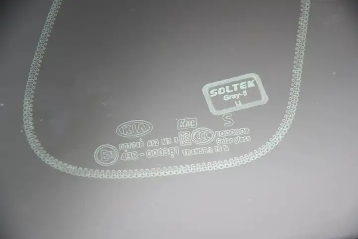 Kia Optima (2015 - 2018) 87820D4000 Заднее боковое стекло — фото 2