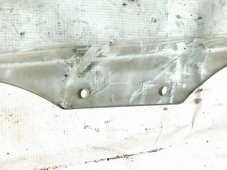 Mazda 626 (1999 - 2002)   Основное стекло передних дверей (четырехдверного автомобиля)