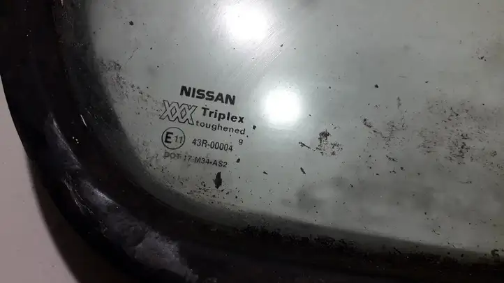Nissan Primera (2000 - 2001) Форточка двери — фото 2