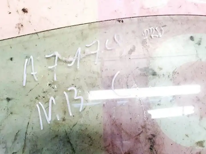 Mercedes-Benz C W203 (2000 - 2007)   Основное стекло передних дверей (четырехдверного автомобиля)